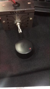 ลูกบิดโวลุ่มเครื่องเสียงพลาสติก ขนาด 3.5 ซม ใส่แกน 6 มิล / สินค้าในประเทศ