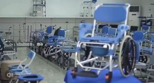 Ready✅ Commode Wheelchair Premium Foldable Portable Wheel Chair Medical Patient Handicap Orang Kurang Upaya OKU Kerusi