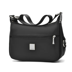 Oxford Cloth Crossbody Bag Large Capacity Single Shoulder Bag for Mom Mid-Aged Womens Bag Simple Versatile Backpack in Black