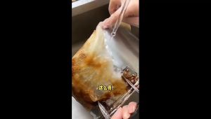 FinDee น้ำยาขัดหม้อดำ ทําความสะอาดก้นกระทะ 500ml ผ้าอย่างหมอน