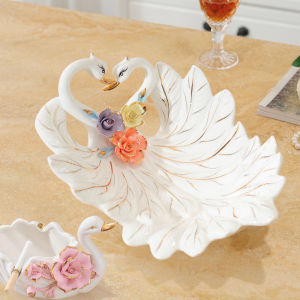 Swan Ceramic Fruit Tray Creative Living Room Decorative Accessories Modern Simplicity Ashtray Candy Dish Home Decoration