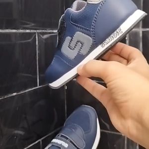 Sepatu Sneakers Anak Laki-laki Model Terbaru Trendy Sepatu Sekolah anak model Sneakers Anti slip dan tidak licin