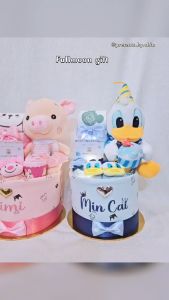 Birthday Baby Gift Baby Presents Baby Boy Baby Girl Cuddle Toys Hamper Diaper Cake 2-tier Hadiah Bayi Lelaki Perumpuan Comel Hari Jadi 宝宝对岁礼物礼篮