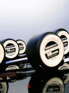 ตลับเมตร มีขนาดความยาว 3.5 - 5 - 7.5 - 10 เมตร ตัวหนังสือใหญ่ มองง่าย ความแม่นยำสูง พกพาสะดวก ใช้งานง่าย