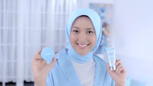 Wardah Lightening Matte Loose Powder 20g (bedak tabur wardah)