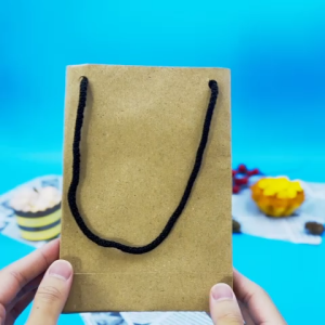 (50ชิ้น) ถุงกระดาษคราฟท์ สีน้ำตาล มีหูหื้ว เชือกไนล่อน