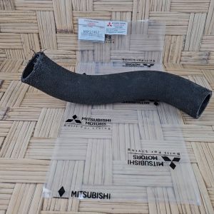 Karet Selang Hose Turbo Intercooler di L200 KB7T MR127457