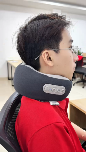 Đệm massage cổ BUHEUNG KOREA dung lượng pin 2000mAh điều chỉnh 2 tốc độ massage công suất 10W