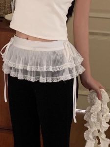 กระโปรงทรงเค้กเอวต่ำลายดอกไม้ ตกแต่งด้วยลูกไม้และขนแกะ กระโปรงสองชั้น ทรงเอ กระโปรงสั้นสไตล์เกาหลี ฤดูใบไม้ร่วง 2024