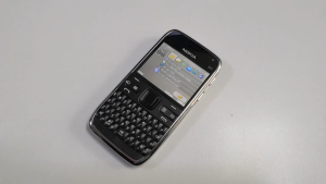 For Nokia E72 Mobile Phone Original WiFi 5MP 2.36 Unlocked 3G English Keyboard Symbian OS