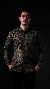 Handara Batik Premium Pria Lengan Panjang Slim Fit Furing - Adrian