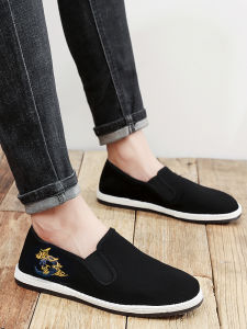 Beijing Mens Cloth Shoes Comfortable Breathable Embroidered Casual Slip-On Flat Heel round Toe Cotton Lined Traditional Style