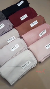 Hijab Plain Square Premium Jahit Tepi | Plain Square Premium Anti meleyot | Hijab Anti Letoy Hijab Anti Licin  | Hijab Segi Empat Hijab Nyaman  | Hijab Bella Square Polycotton Premium Terbaru 2025