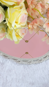 Panlandwoo - Kalung Titanium Wanita Mini Daisy Adjustable