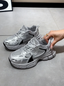 YOTO Standard Size Low-cut Women Shoes Lace-up Casual Rubber Sneakers Breathable Running Shoes for Ladies