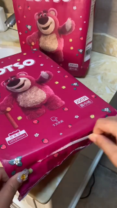 Khăn giấy khô đa năng Lotso Gấu dâu 200 tờ tiện ích cho gia đình