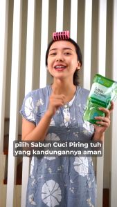 Bizmo Sabun Cuci Piring Aroma Jeruk Nipis 650 ml