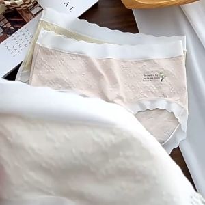 LNR Shop Celana Dalam Wanita Seamless M-XL Import Motif Bunga Bunga 3 Dimensi Timbul Bergelombang Renda Pakaian Dalam Celana Pendek Segitiga Selangkangan Antibakteri Katun Tipis Musim Panas Bahan Adem Halus Dalaman CD Stretch Pendek