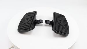 JNYD Adjustable Motorcycle Passenger Floorboard Mount-Style Foot Rest Floorboards For Honda VTX1300 VTX1800 Suzuki VL400 C50