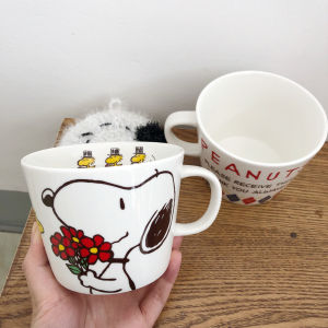 แก้วมugs กระดาษถ้วยเซรามิก Snoopy ขนาดใหญ่ แก้วนม แก้วเช้า แก้วถือดอกไม้ สไตล์ย้อนยุค สไตล์ญี่ปุ่น จีนแผ่นดินใหญ่