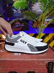 Korean Sports Running Shoes For Men Black Waterproof Casual Sneakers Shoes White Rubber Shoes For Men Lightweight