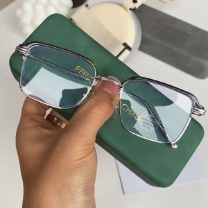 Korean Fashion Photochromic Anti-Radiation Eyeglasses For Men & Women
