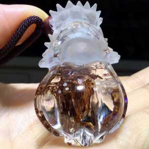 100% natural Red Ghost and Green Ghost Treasure Basin Turtle pendant! Exquisite craftsmanship✨\ud83d\udc8e The crystals are clean and transparent. The entire body is pure and flawless effectively warding off evil and attracting wealth and prosperity.