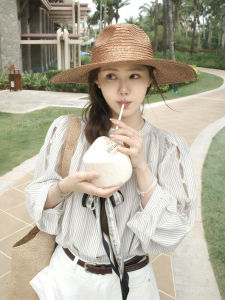 JUSTQUEEN | Áo Blouse Sọc Tay Voan Ren Pháp Elegante