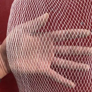 ตาข่ายกันนก สีขาว 0.5 ซม. ตาข่ายป้องกันใช้สําหรับผักผลไม้องุ่น ตาข่ายกันแมลง ตาข่ายรั้ว
