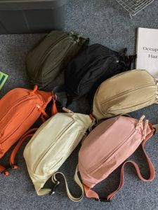 กระเป๋าคาดอกใบเล็กใบใหญ่กระเป๋าสะพายข้างแฟชั่นเรียบง่ายแมทช์ลุคง่าย INS สไตล์ญี่ปุ่นสำหรับทั้งผู้ชายและผู้หญิงกระเป๋าเป้สะพายไหล่เดียวสำหรับการเดินทางแบบลำลองกีฬา