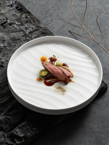 Wide Edged Japanese Style Plate Creative Luxury Home Dining Commercial Hotel Utensils Deep Dish round Plate Ceramic Dishware
