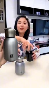 bình giữ nhiệt 300ml bom -Bình giữ nhiệt inox đức - Bình giữ nhiệt mini 304 có quai xách dung tích 300ml thời trang