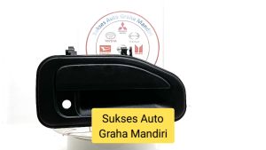 HANDLE PINTU LUAR DOOR HANDLE BUKAAN BUKA PINTU KABIN PEGANGAN OUTER HANDLE CANTER PS110 PS125 PS136 HDX SHDX HDL EURO4 EURO 4 CANTER FE71 FE 74 FE84