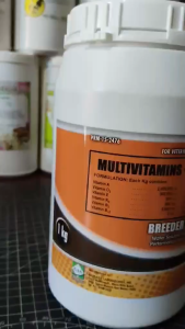 BREEDER ADE 1KG (MULTIVITAMINS + ELECTROLYTES)