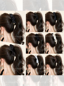 PINK EMPRESS | Black Vertical Hair Clip Female