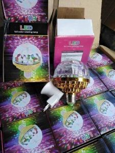 bóng led xoay 7 màu. bóng đèn pha lê trang trí . đèn led vũ trụ 7 màu.đèn xoay vô cực . đèn xoay có đuôi xoáy