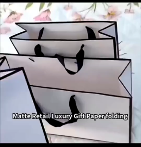 GTB PAPERBAG PUTIH LIST HITAM ELEGAN PAPER BAG GOODIE BAG CLASSIC WHITE PAPERBAG TAS BELANJA ALL SIZE PACKING ONLINE SHOP SOUVENIR PAPER BAG POLOS TEBAL JINJING R1258