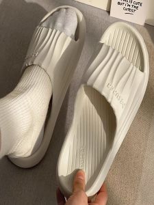 Summer Home Use Couple Bathroom Anti-Slip Soft Bottom Silent Mens Womens Slippers Comfortable Feeling Indoor Slippers