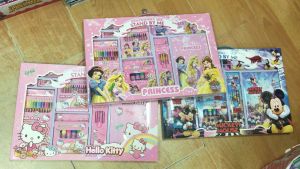 อุปกรณ์เครื่องเขียนเด็ก และ อุปกรณ์การเรียนลายการ์ตูนน่ารักเหมาะสำหรับให้เป็นของขวัญวันเกิดเด็กได้