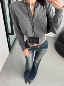 เสื้อสเวตเตอร์คาร์ดิแกนถักแขนยาวสีเทา ทรงสลิมฟิต เอวเข้ารูป ทรงสั้น สไตล์เกาหลี สำหรับผู้หญิง ฤดูใบไม้ร่วง/ฤดูหนาว