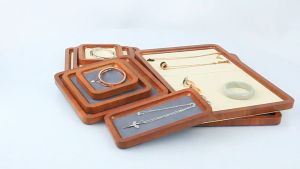 ถาดเครื่องประดับไม้เนื้อแข็งแสดงเครื่องประดับบทความเล่นมือสร้อยข้อมือสร้อยคอแหวนแสดงถาดเก็บเครื่องประดับถาด