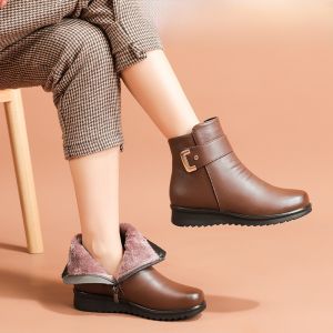 Yizuwang | รองเท้าผ้าใบฤดูหนาวสำหรับคุณแม่ รองเท้าบู๊ตสั้นขนแกะ รองเท้าผู้หญิงวัยกลางคนและผู้สูงอายุ รองเท้าหนังกันลื่น รองเท้าผ้าใบฤดูหนาว