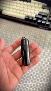 Bộ đàm mini đeo tai cho Nhà hàng Spa Khách sạn. Phiên bản chống nhiễu cao cấp âm thanh vượt trội