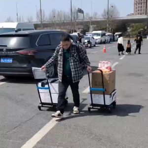 Troli menyusut yang dapat disesuaikan memiliki kapasitas beban maksimum 300kg