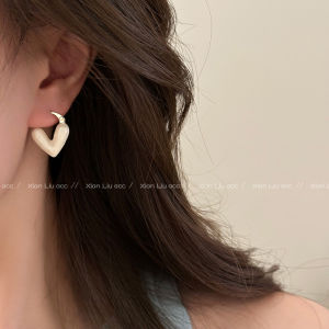 Unique Heart Shaped Earrings Womens Fashion Sensation Luxury Minimalist Design Dangle Studs Fresh out Korean Style Jewelry