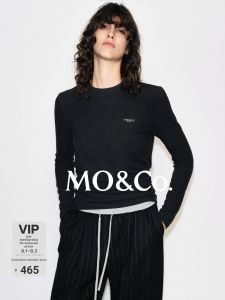 MO&Co. | Infrared Heating Thermal T-Shirt