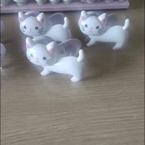 Multi-Functional Cat Clothes Pins Heavy Duty Spring-Loaded Laundry Clips Windproof Plastic Pegs for Underwear & Towels Cute D