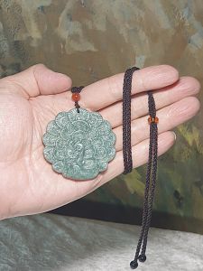 Natural untreated Burma Jade (Type A Jadeite) light greenish with a hint of light bluish Peacock in His Pride pendant (with certificate) [Natural Crystal] 翡翠浅绿淡蓝孔雀开屏吊坠(带证书)