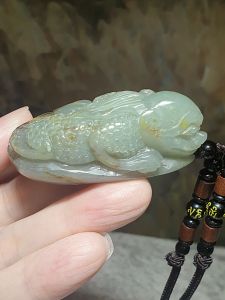 Hetian Pebble Nephrite light green hand carved 3-Leg Toad and Ancient Coin jade pendant/handheld (with certificate) [Natural Crystal]