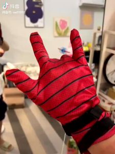 Launcher Wrist Toy Soft Bullet Gun - Stick To The Wall Spider Man Cosplay Props Gloves Gift Kids Toy